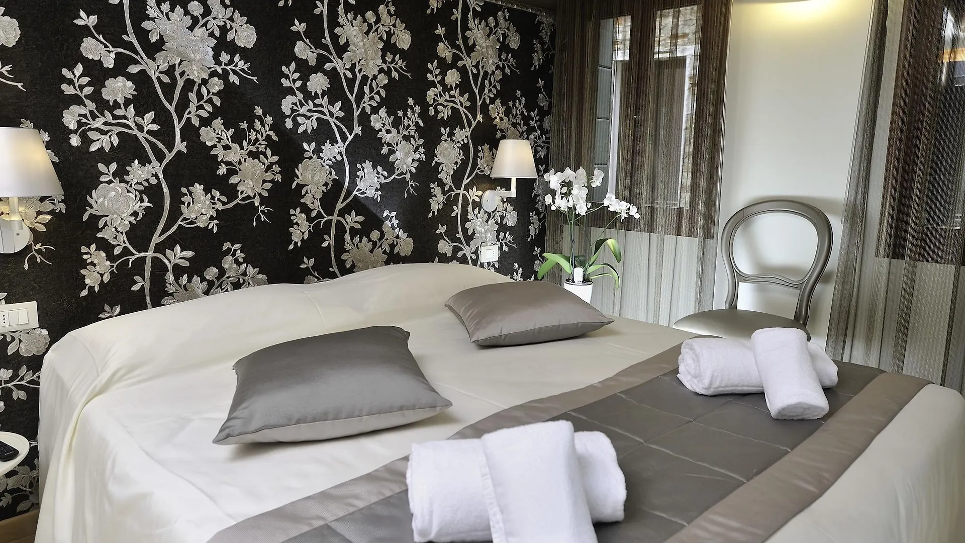 Hotel Rio Venice 2*,
