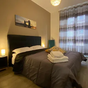 Apartamento Trilocale In Piazza Duomo