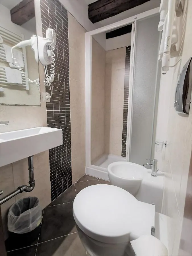 Hotel Rio Venecia 2*,  Italia
